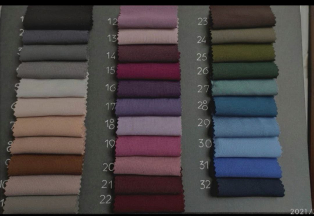 SET: Abaya A-Linie mit Standard Khimar - Medina Seide
